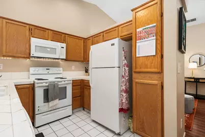 5649 W Norwich Avenue, Fresno, CA 93722 - Photo 17