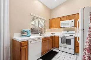5649 W Norwich Ave, Fresno, CA 93722 - Photo 13
