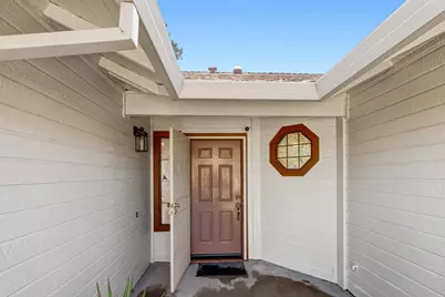 5112 Laguna Park Drive, Elk Grove, CA 95758 - Photo 3