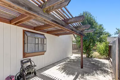 5112 Laguna Park Drive, Elk Grove, CA 95758 - Photo 43