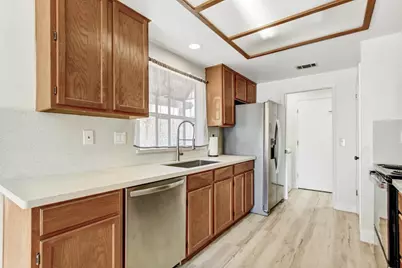 5112 Laguna Park Drive, Elk Grove, CA 95758 - Photo 19
