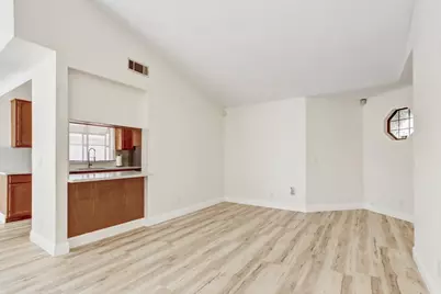5112 Laguna Park Drive, Elk Grove, CA 95758 - Photo 15