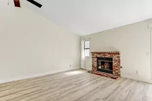 5112 Laguna Park Dr, Elk Grove, CA 95758 - Photo 7