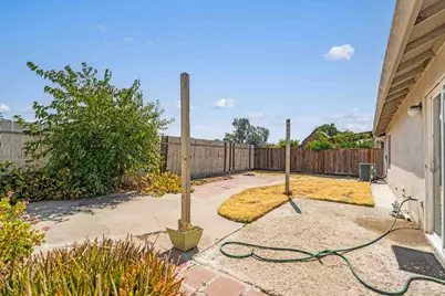 214 Shadywood Avenue, Lathrop, CA 95330 - Photo 23