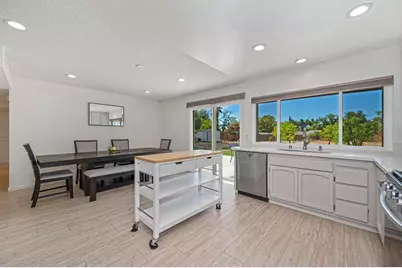 8351 Carrick Court, Citrus Heights, CA 95610 - Photo 17