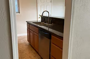 533 N 1st Ave, Oakdale, CA 95361 - Photo 9