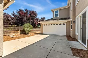 3201 Montrose Way, El Dorado Hills, CA 95762 - Photo 5
