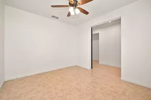 9081 Royal Gorge Loop, Roseville, CA 95747 - Photo 13