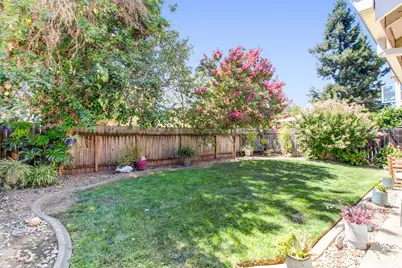 7850 Bonny Downs Way, Elk Grove, CA 95758 - Photo 31