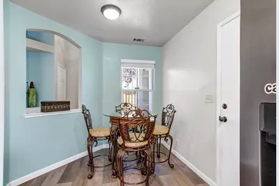 7850 Bonny Downs Way, Elk Grove, CA 95758 - Photo 17