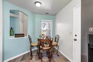 7850 Bonny Downs Way, Elk Grove, CA 95758 - Photo 17