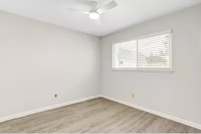 9049 Rosewood Drive, Sacramento, CA 95826 - Photo 29