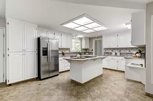 9049 Rosewood Dr, Sacramento, CA 95826 - Photo 13