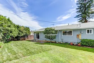 9049 Rosewood Dr, Sacramento, CA 95826 - Photo 31