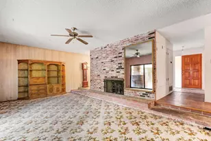3327 Eisenhower Dr, Sacramento, CA 95826 - Photo 5