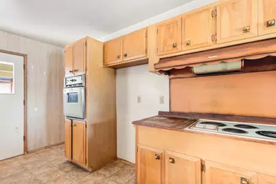3327 Eisenhower Drive, Sacramento, CA 95826 - Photo 15