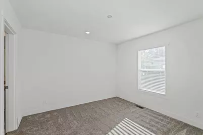 Playground Way, Modesto, CA 95355 - Photo 21