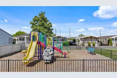 Playground Way, Modesto, CA 95355 - Photo 33