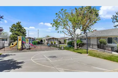 Playground Way, Modesto, CA 95355 - Photo 33