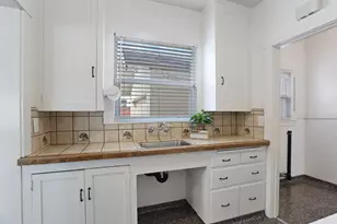 939 W Vine St, Stockton, CA 95203 - Photo 11