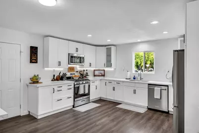 8220 Deseret Avenue, Fair Oaks, CA 95628 - Photo 13