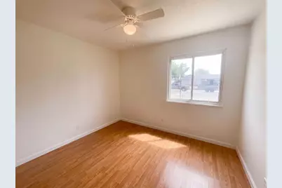 6920 Briggs Drive, Sacramento, CA 95828 - Photo 15