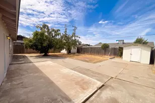 6920 Briggs Dr, Sacramento, CA 95828 - Photo 19