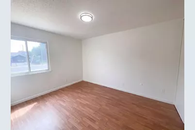 6920 Briggs Drive, Sacramento, CA 95828 - Photo 13
