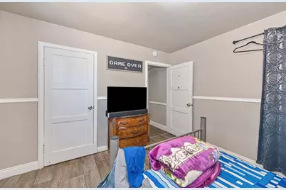 400 Leitch Avenue, Sacramento, CA 95815 - Photo 21