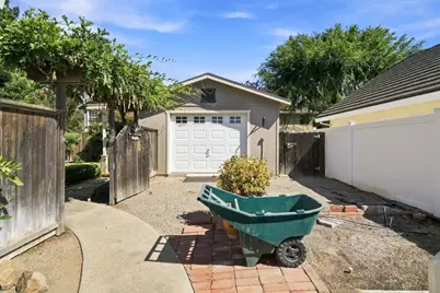 887 E Milgeo Avenue, Ripon, CA 95366 - Photo 45
