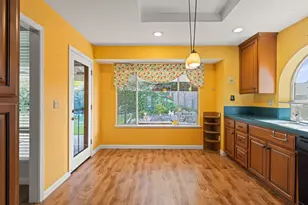 9236 Whittemore Dr, Elk Grove, CA 95624 - Photo 19