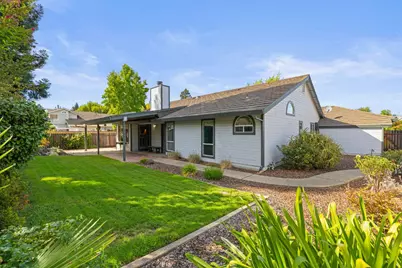9236 Whittemore Drive, Elk Grove, CA 95624 - Photo 51
