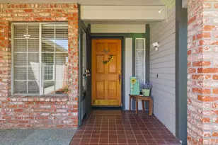 9236 Whittemore Dr, Elk Grove, CA 95624 - Photo 5