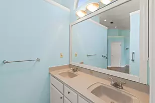 9236 Whittemore Dr, Elk Grove, CA 95624 - Photo 43