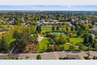 9236 Whittemore Drive, Elk Grove, CA 95624 - Photo 59