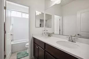10361 Dynamic Wy, Elk Grove, CA 95757 - Photo 39