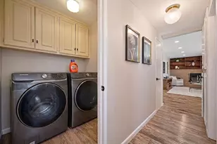 832 Piccadilly Cir, Sacramento, CA 95864 - Photo 21