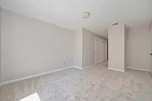 832 Piccadilly Cir, Sacramento, CA 95864 - Photo 35
