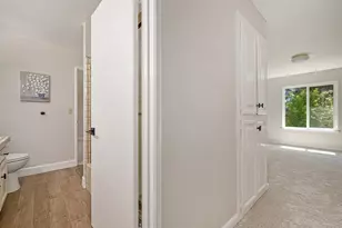 832 Piccadilly Cir, Sacramento, CA 95864 - Photo 39