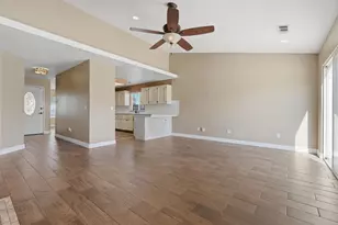 3031 W Loyola Ct, Visalia, CA 93277 - Photo 11