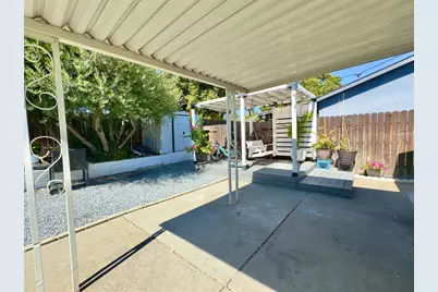 5813 Bamford Drive, Sacramento, CA 95823 - Photo 9