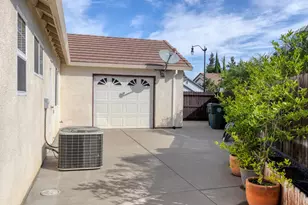 1946 Giuliano Way, Manteca, CA 95336 - Photo 45