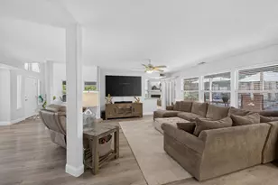 6153 Kenneth Oak Way, Fair Oaks, CA 95628 - Photo 9