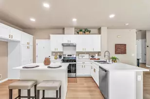 14 Boswell Ct, Sacramento, CA 95835 - Photo 23