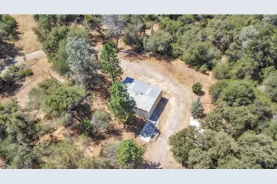7570 Van Pooka Court, Somerset, CA 95684 - Photo 11