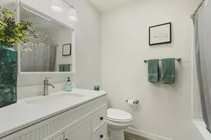 114 Evelyn Ct, Woodbridge, CA 95258 - Photo 19