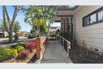 300 W Oak Street, Lodi, CA 95240 - Photo 13