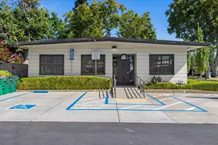 300 W Oak St, Lodi, CA 95240 - Photo 11
