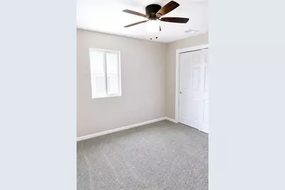 942 W Childs Avenue, Merced, CA 95341 - Photo 35
