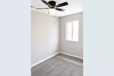 942 W Childs Avenue, Merced, CA 95341 - Photo 23